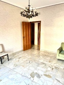 Foto Appartamento in via capri 5, Lentini di 110 m² con 6 locali in vendita