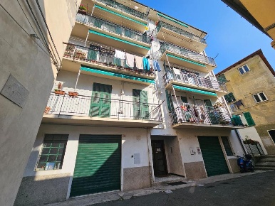 Foto Appartamento in Via Gavino 30, Campomorone Centro di 83 m² in vendita
