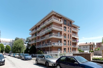 Foto Appartamento a Ciriè Centro di 100 m² con 4 locali in vendita