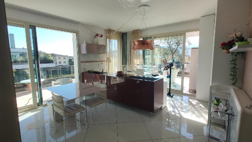 Foto Attico a Lucca Mugnano di 130 m² con 6 locali in vendita