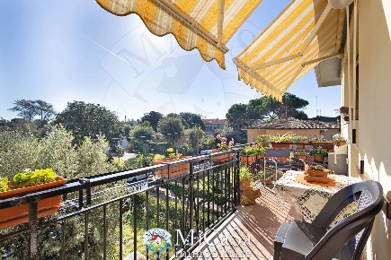 Foto Appartamento a Pisa Tirrenia di 105 m² con 5 locali in vendita
