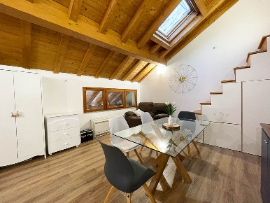 Foto Appartamento in Via Moriano  10, Vimercate Vimercate Sud di 75 m²