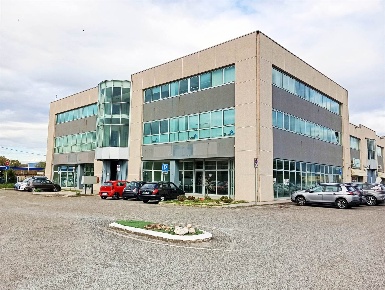 Foto Negozio in Via Flaminia Ternana, Terni di 700 m² in affitto