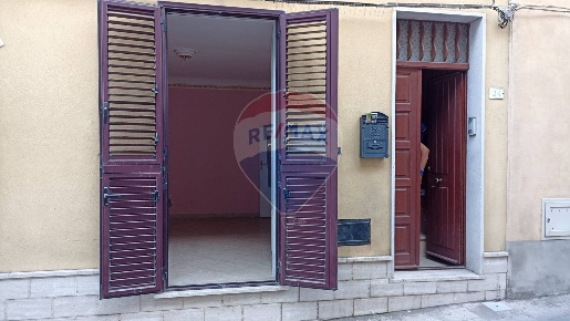 Foto Casa indipendente in via Alcanata, Chiaramonte Gulfi Centro di 79 m²