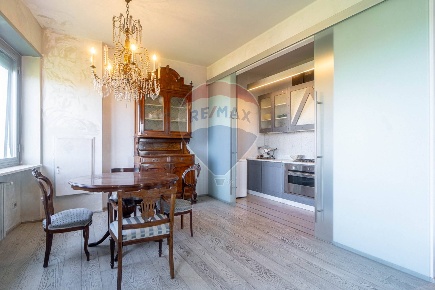 Foto Appartamento in via Verdi, Parma Centro Storico di 148 m² con 4 locali