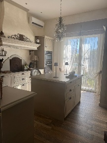 Foto Villa unifamiliare in VIA DEI CILIEGI, Viareggio di 90 m² con 4 locali