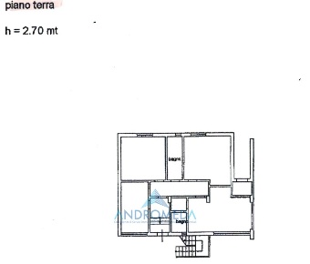 Foto Ufficio a Casandrino di 110 m² con 4 locali in affitto