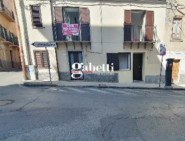 Foto Casa indipendente a Sant'Agata di Militello Centro di 85 m² in vendita