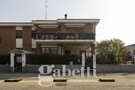 Foto Ufficio in Via Paolo Losa 26, Collegno Borgata Paradiso Nord di 210 m²