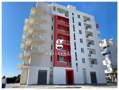 Foto Appartamento in Tommaso Prudenza, Salerno di 139 m² con 4 locali