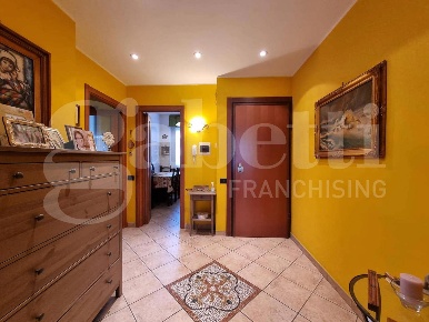 Foto Appartamento in Via Monsignor Polvara 40, Lecco Belledo di 90 m²