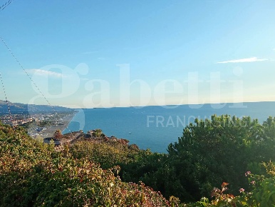 Foto Appartamento in Via Panoramica 110, Scalea di 50 m² con 3 locali