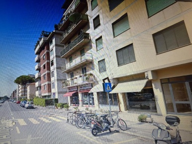 Foto Appartamento a Pisa Pratale di 101 m² con 5 locali in vendita
