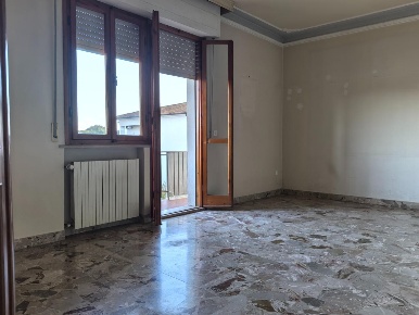 Foto Appartamento a Calcinaia Fornacette di 129 m² con 7 locali in vendita