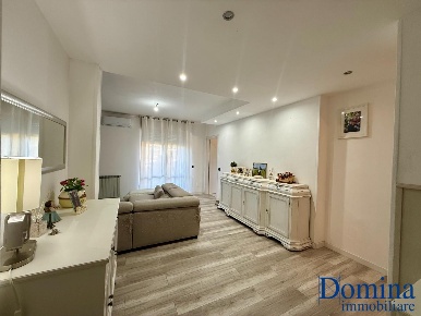 Foto Appartamento a Carrara Avenza di 80 m² con 3 locali in vendita