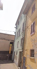 Foto Magazzino a Pontedera Centro di 135 m² con 2 locali in vendita