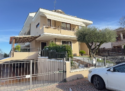 Foto Appartamento in via Campone Sala  191, Cesenatico di 130 m² in vendita