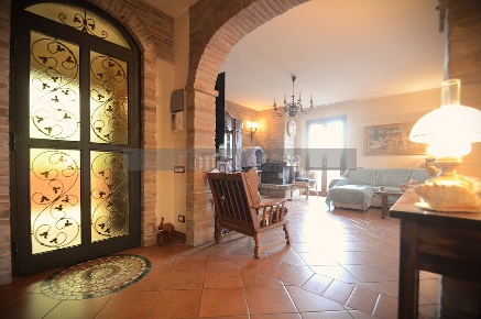 Foto Appartamento in Via della Zaffera 990, Deruta Centro di 90 m²