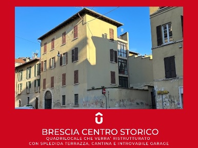 Foto Casa indipendente a Brescia Loggia - Garibaldi di 730 m² con 14 locali