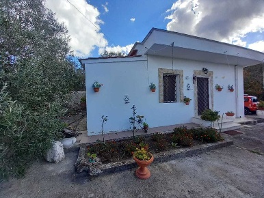 Foto Villa singola in SP40a 5, Castel Madama di 61 m² con 4 locali