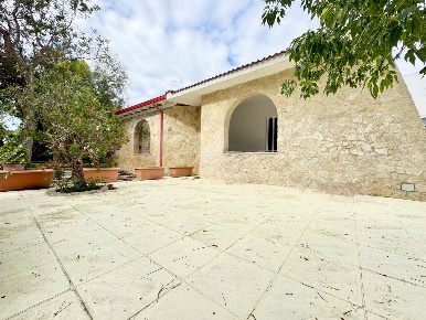 Foto Villa bifamiliare in via Porto Recanati, Lecce Villaggi di 65 m²