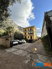 Foto Appartamento a Isola delle Femmine di 100 m² con 4 locali in vendita