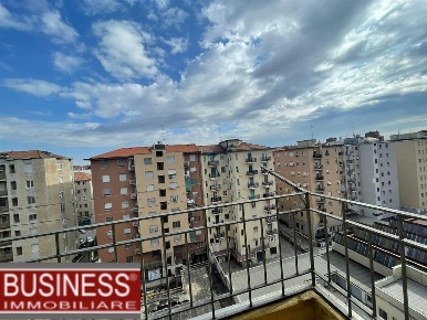 Foto Appartamento in Largo dei Gelsomini, Milano Giambellino di 55 m²