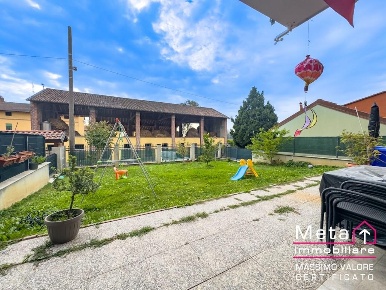 Foto Appartamento in Lattuada, Mediglia Robbiano di 70 m² con 2 locali