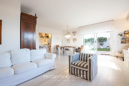 Foto Appartamento in Via Frassati, Monopoli Centro di 133 m² con 4 locali