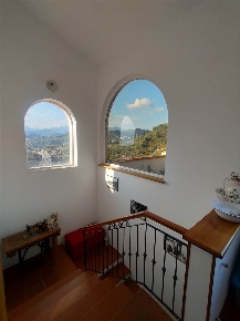 Foto Appartamento a Bordighera Due Strade di 250 m² con 7 locali in vendita