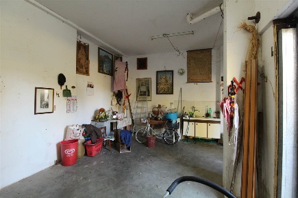Foto Garage a Monteroni d'Arbia Centro di 32 m² con 1 locali in vendita