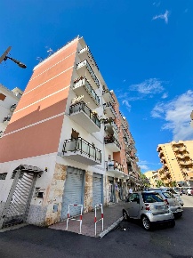 Foto Appartamento in Via Sbarre Inferiori 120, Reggio di Calabria di 101 m²