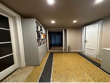 Foto Ufficio in Via Rugabella, Milano Missori di 130 m² con 4 locali