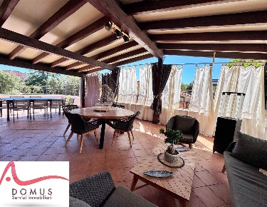 Foto Casa indipendente in via domenico modugno, Palermo di 164 m²