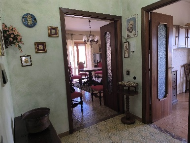 Foto Appartamento a Montefiascone Centro di 100 m² con 5 locali in vendita