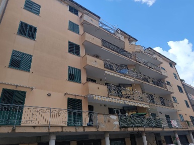 Foto Appartamento in Via Campania, Caserta Tredici di 130 m² con 5 locali