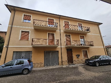 Foto Appartamento a San Severino Marche Centro di 90 m² con 3 locali