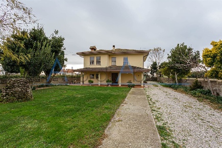 Foto Casa indipendente a Codevigo Conche di 220 m² con 4 locali in vendita