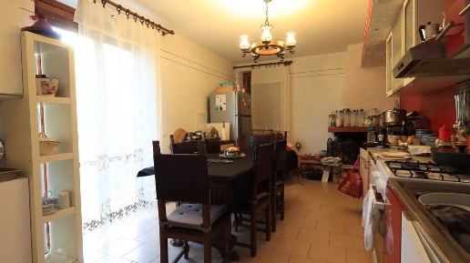 Foto Casa indipendente a Castiglione del Lago Contrada Prati di 436 m²