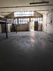 Foto Laboratorio a Quarrata di 170 m² con 1 locali in affitto