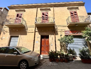 Foto Ufficio in Via Buoni Amici, Ribera Centro di 247 m² con 10 locali