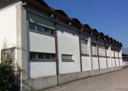 Foto Capannone industriale in Via G. Leopardi, Zanè di 1268 m² con 1 locali