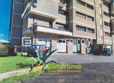 Foto Negozio in Via pisa, Aulla Serricciolo di 117 m² con 3 locali