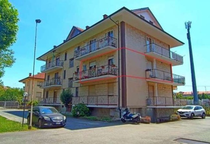 Foto Appartamento in Via dei testa, Avigliana Centro di 101 m² con 4 locali