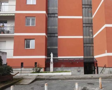 Foto Appartamento in Via Gioacchino Quarello, Torino di 147 m² con 8 locali