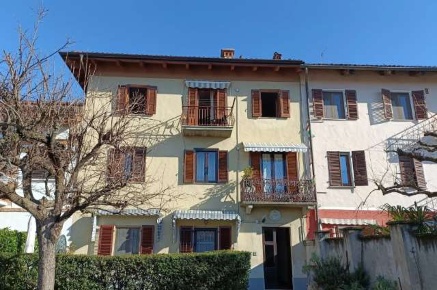 Foto Appartamento in Via Rigolfo, Trofarello Centro di 159 m² con 8 locali