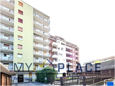 Foto Appartamento in Via Antonio Ghislanzoni, Lecco Centro di 48 m²