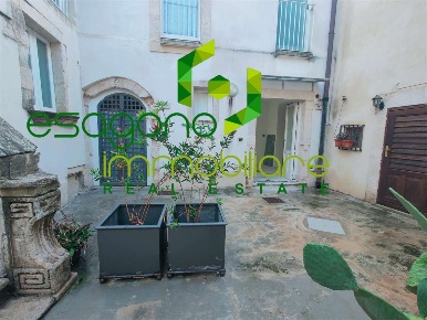 Foto Appartamento a Siracusa di 110 m² con 4 locali in vendita