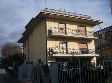 Foto Appartamento in Via Sandro Pertini 12, Labico di 150 m² con 5 locali