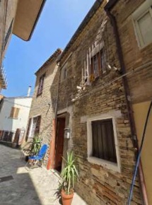 Foto Villa a schiera in Via Guerrieri, Massa Fermana Centro di 190 m²